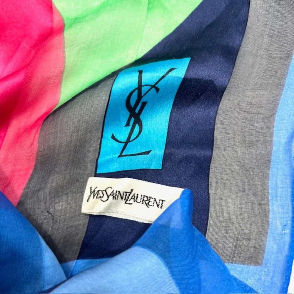 Vgt  Yves Saint Laurent 100% Silk Chiffon/Satin scarf 68x23 Black Red Green(33)